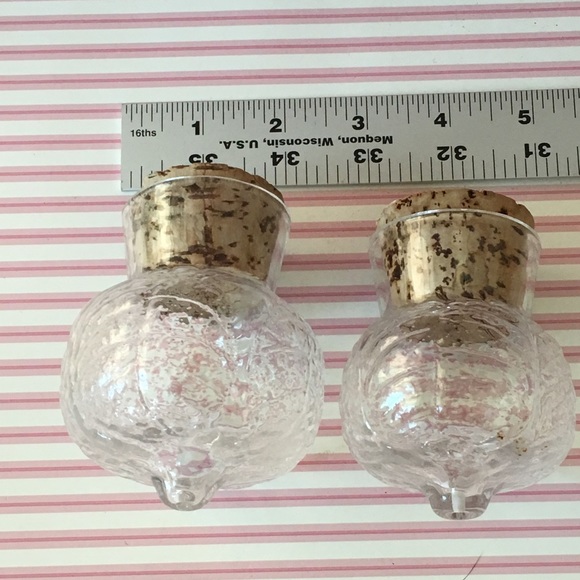 Radish Glass Shaped Containers X2 w/ Cork Tops - Picture 4 of 4
